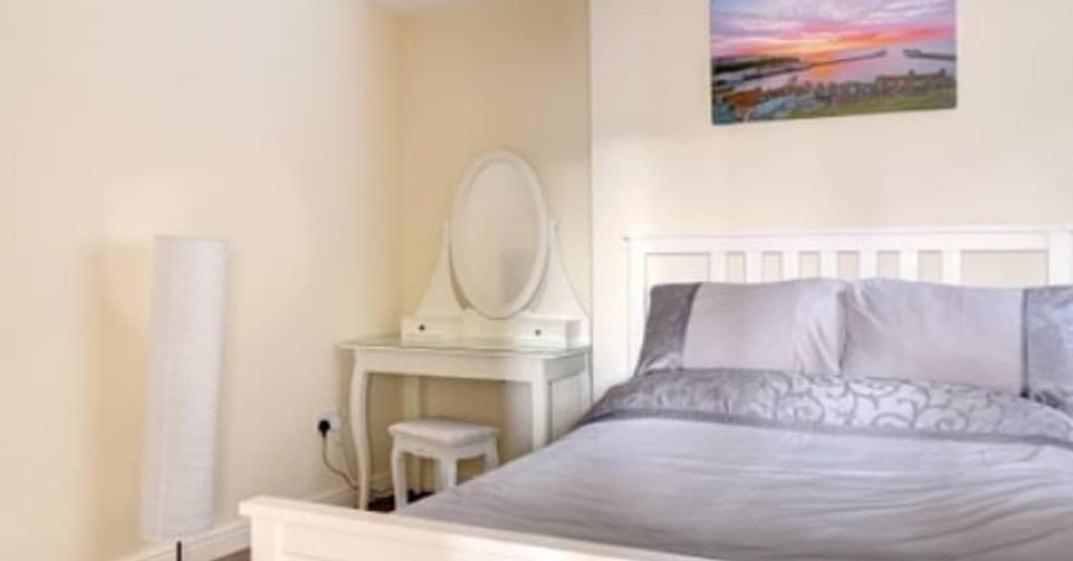 Cottages-Whitby - Bishops Cottage 휫비 외부 사진